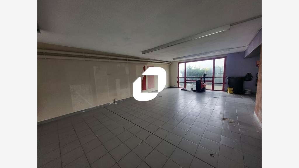 A louer Local commercial 429m² Houilles