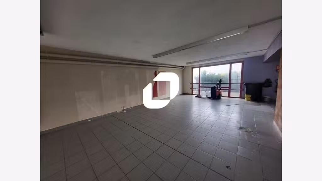 A louer Local commercial 429m² Houilles