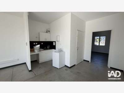 A louer local professionnel de 56m² en za Hourtin