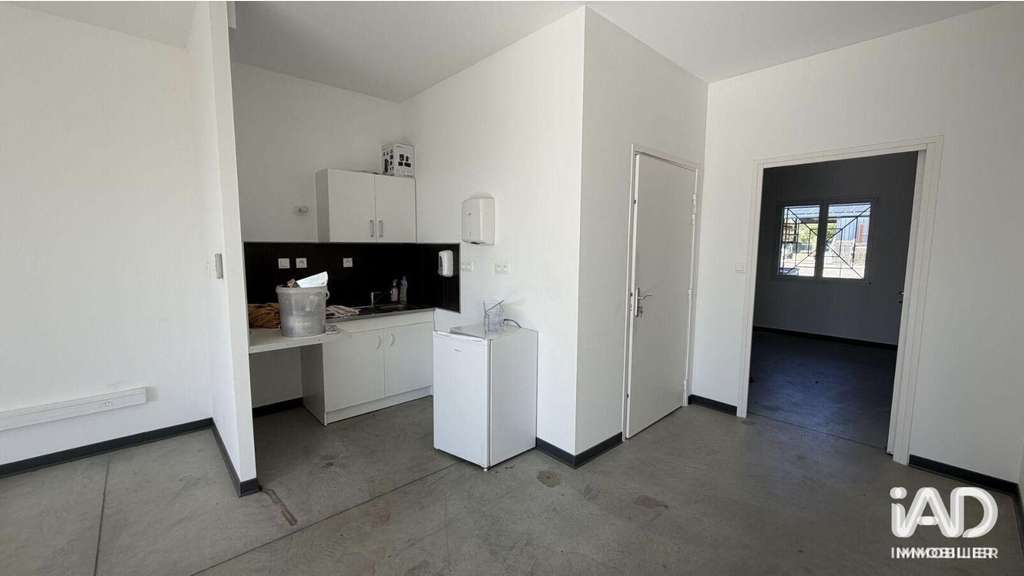 A louer local professionnel de 56m² en za Hourtin