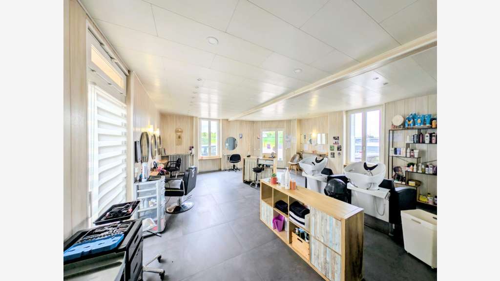 A louer local commercial 63m² d'Huison Longueville