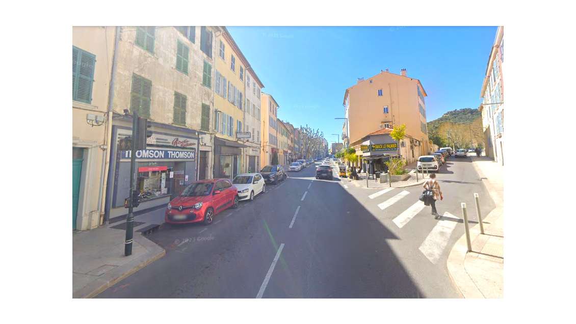 A louer local commercial 60m² à Hyères centre 