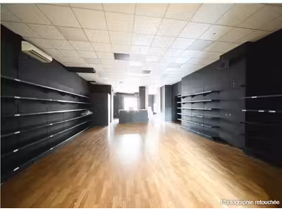 Location Locaux commerciaux - Boutiques à Hyères