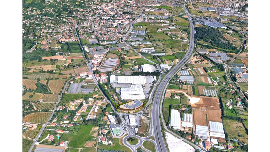 A louer local commercial de 177.28m² à Hyères