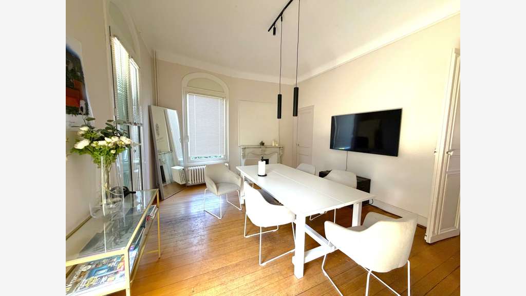 BUREAUX DE 250 M²