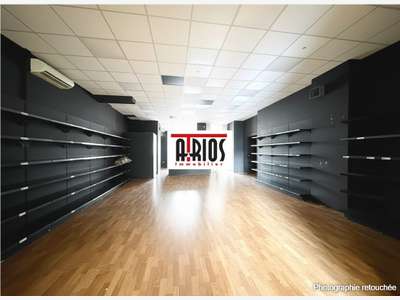 A louer local commercial 151m² en galerie à Hyères
