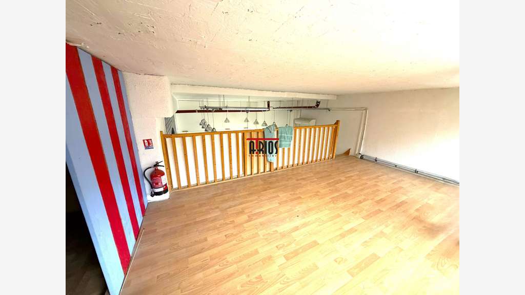LOCAL COMMERCIAL GALERIE MARCHANDE DE 114m²
