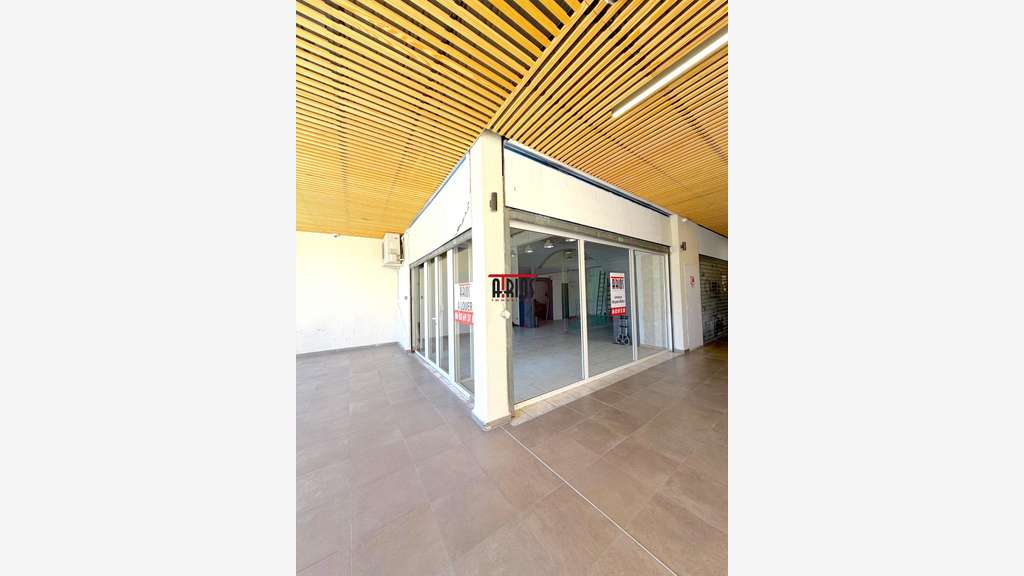 LOCAL COMMERCIAL GALERIE MARCHANDE DE 114m²