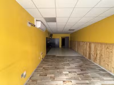 Local commercial 43m² - Hyères