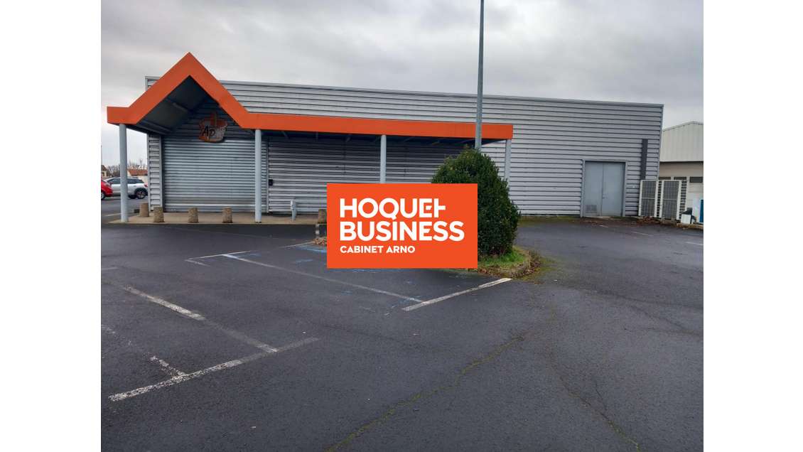 Local commercial 450m² à louer empl N°1 à Issoire