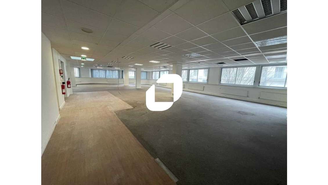 A louer Local commercial 392m² Issy les moulineaux