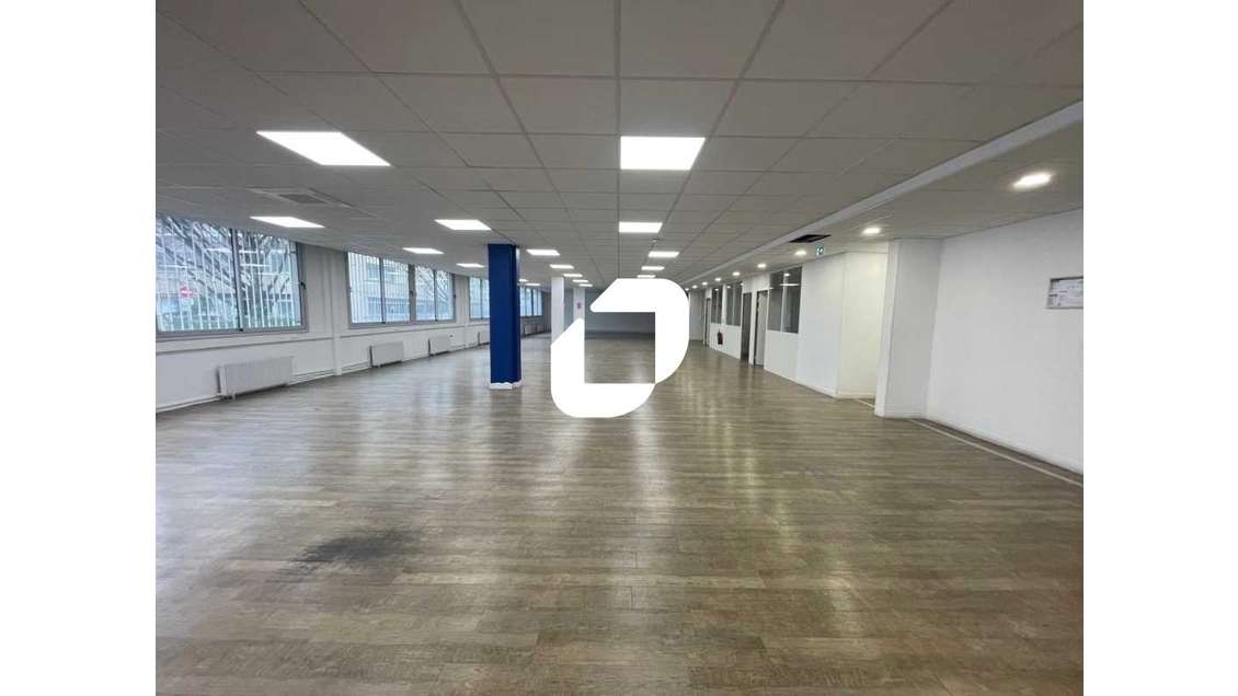 A louer Local commercial 630m² Issy les moulineaux