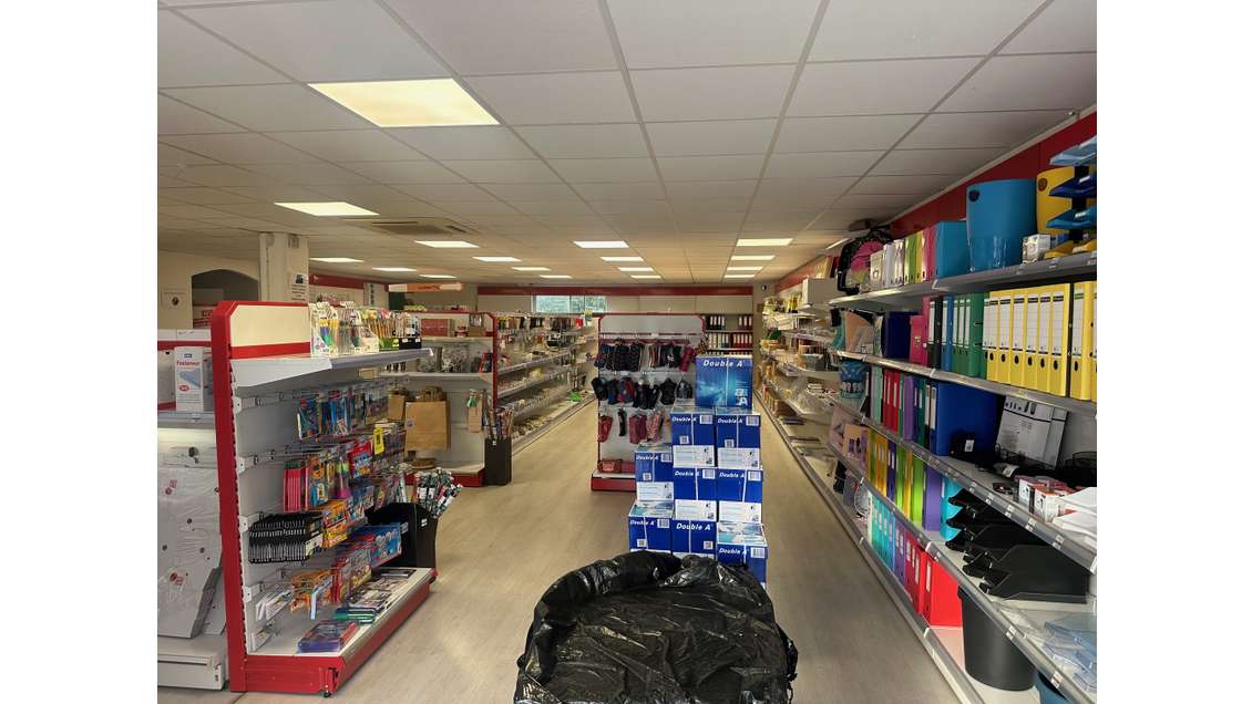 A louer local commercial 176m² ZAC d'Istres