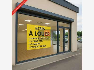 Location local commercial 177m² à Istres zone com.