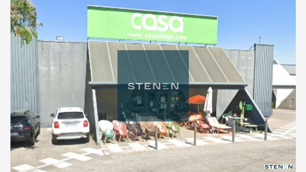 Location local commercial 422m² bien placé Istres