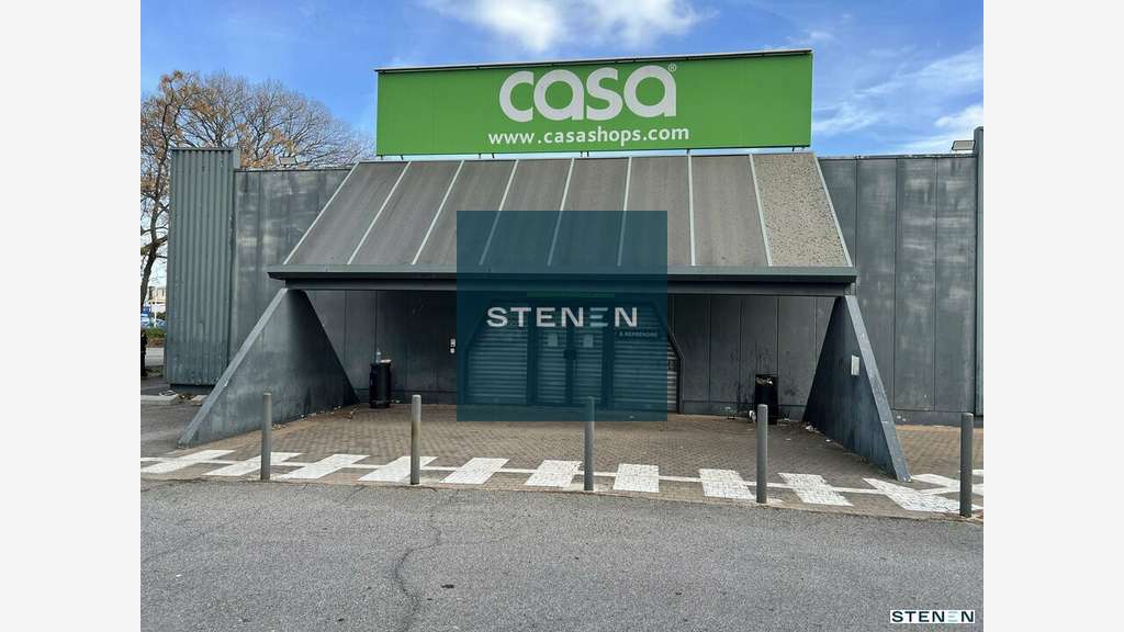 Location local commercial 422m² bien placé Istres