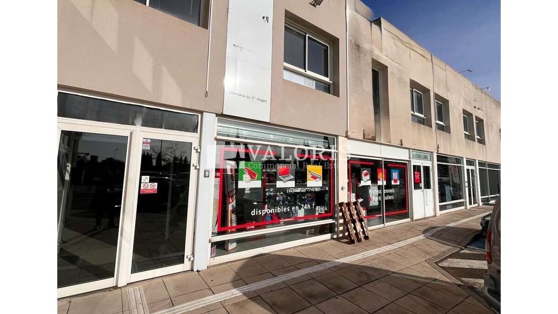 ISTRES - LOCAL COMMERCIAL à louer