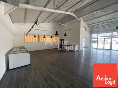 Local commercial 360m² à louer à Jard-sur-Mer