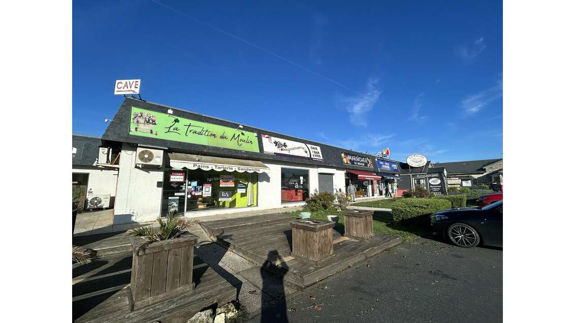 Local 138m² à louer ZA du Moulin à Jaunay-Marigny