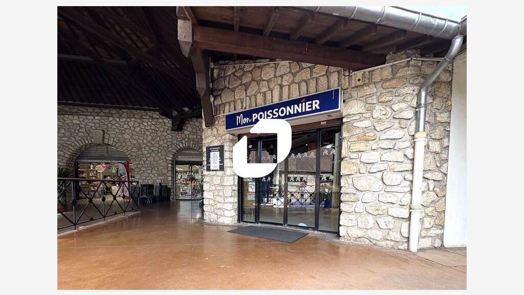 A louer Local commercial 129m² Jouy en josas