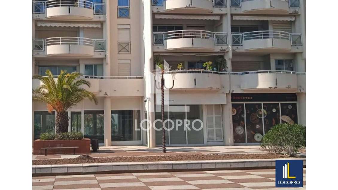 A louer local commercial 34m² à Antibes les Pins
