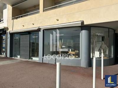 A louer local commercial de 51m² à Juan les Pins