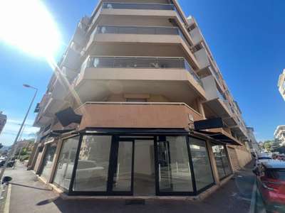 LOCAL COMMERCIAL DE 71M2 A VENDRE - SECTEUR PLAGE