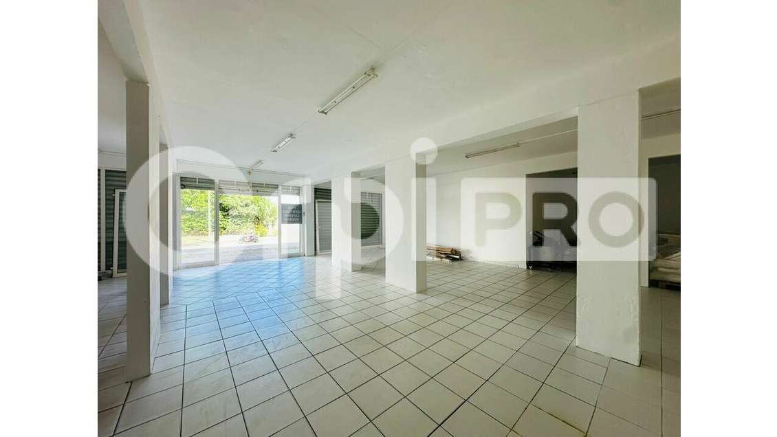 A louer local de 135m² au coeur de Kourou