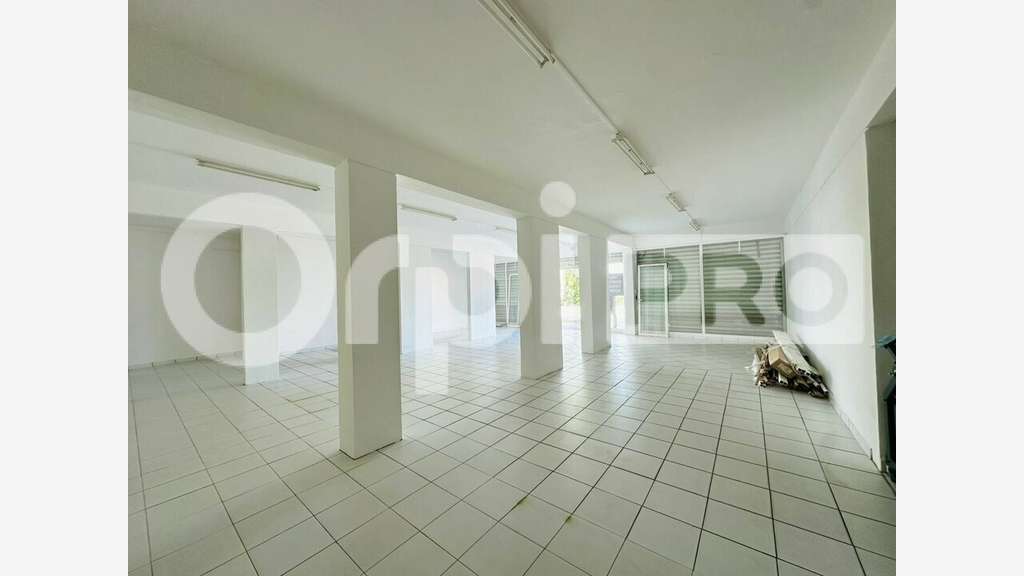 A louer local de 135m² au coeur de Kourou