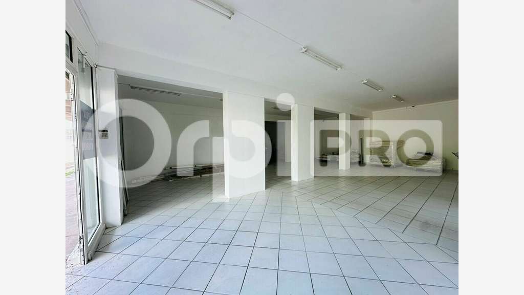 A louer local de 135m² au coeur de Kourou