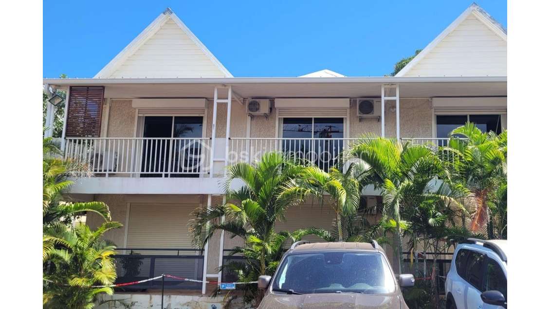 Location local Professionnel 140m² à L'Étang-Salé