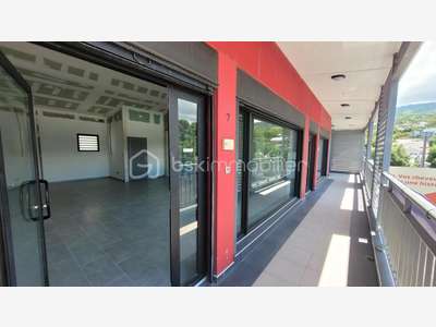 Location Local Commercial de 50 m² Centre-ville