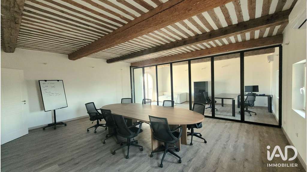 A louer boutique 121m² à L'Isle-sur-la-Sorgue