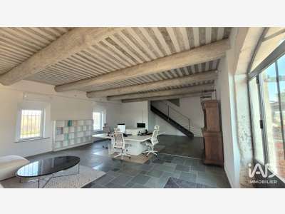A louer boutique 121m² à L'Isle-sur-la-Sorgue