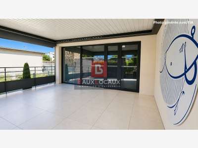 Local commercial 130m² à L'Isle-sur-la-Sorgue