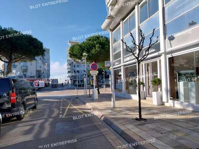 A louer local commercial de 541m² à La Baule