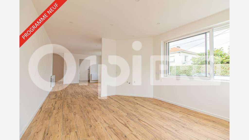 A Louer local commercial 75m² PMR à La Baule