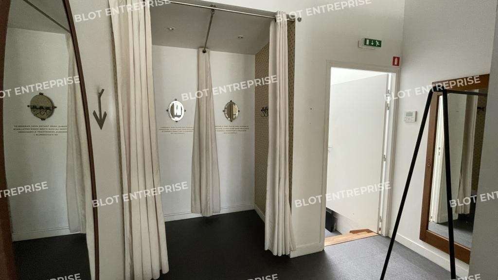 A louer locaux 57m² La Baule Av Général de Gaulle