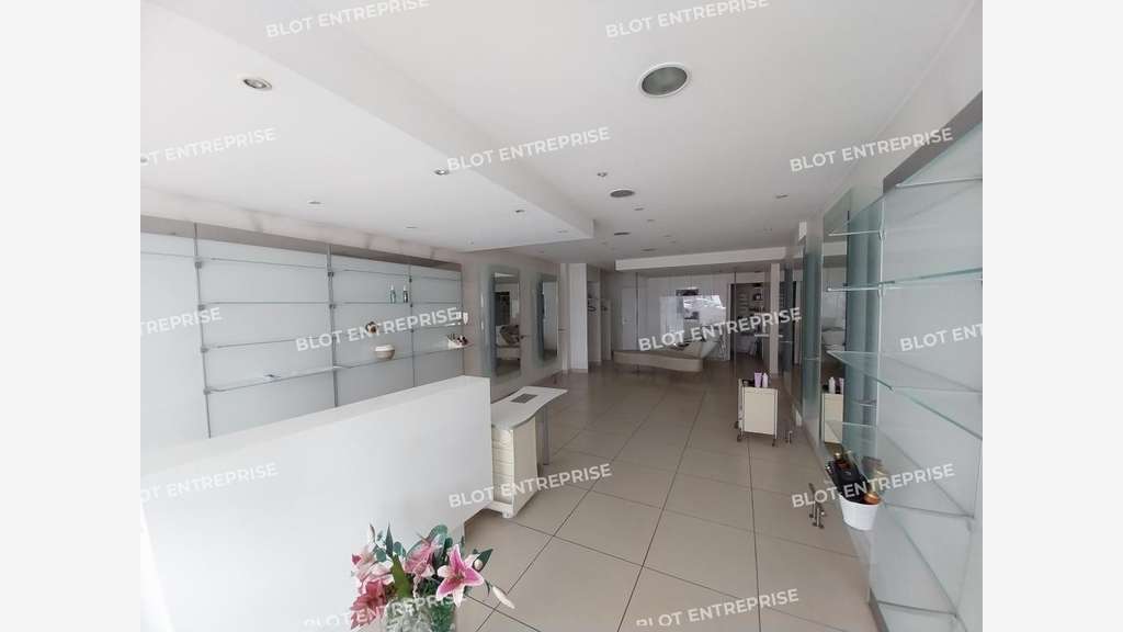A louer locaux commerciaux 50m² La Baule Escoublac