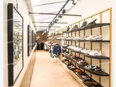 A céder locaux commerciaux de 78m² à La Baule