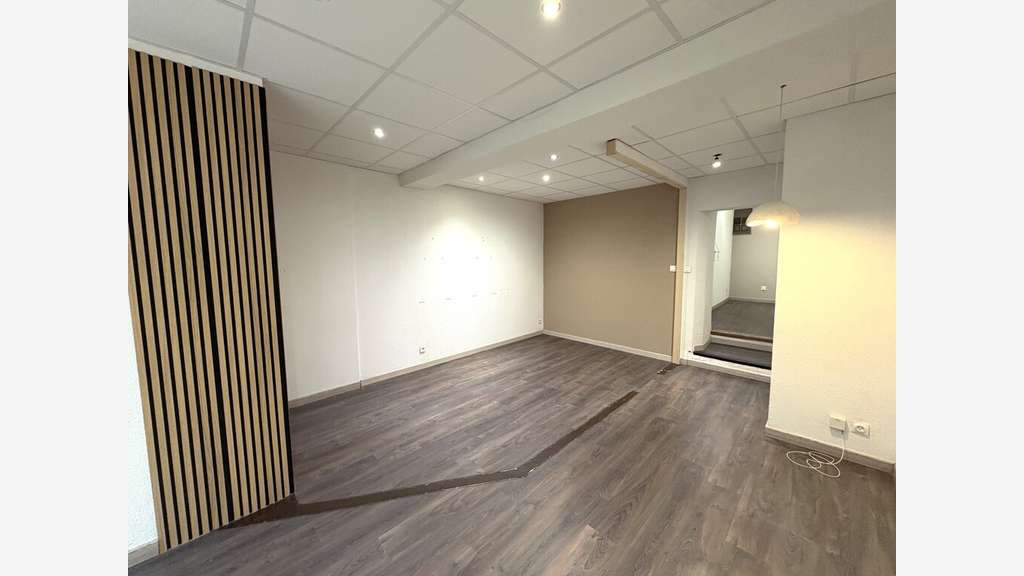Local commercial 35m² - Ideal esthétique/soins