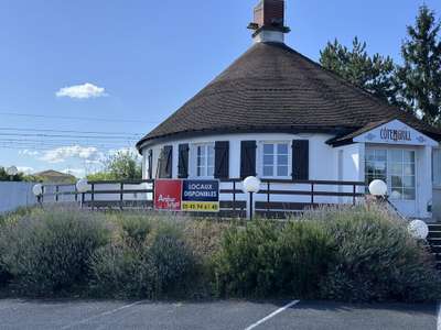 Location Locaux commerciaux - Boutiques à La Couronne