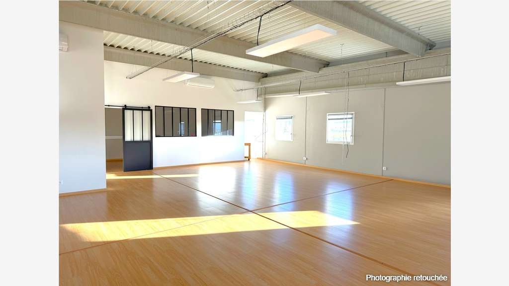 A louer local professionnel 160m² ZA La Farlède
