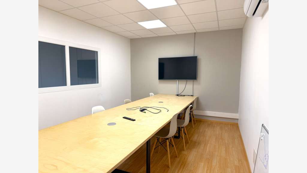 A louer local professionnel 160m² ZA La Farlède