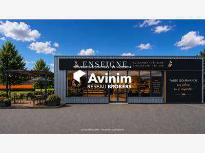 Location local commercial 300m² La Flèche centre