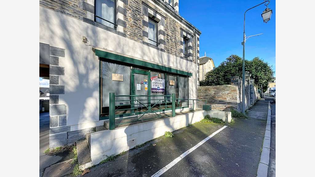 Loue local commercial 62m² centre-ville La Gacilly