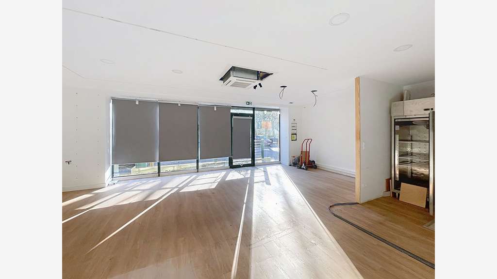 Loue local commercial 62m² centre-ville La Gacilly