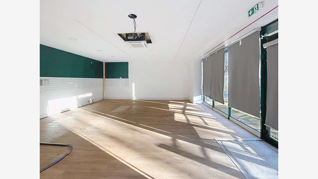 Loue local commercial 62m² centre-ville La Gacilly