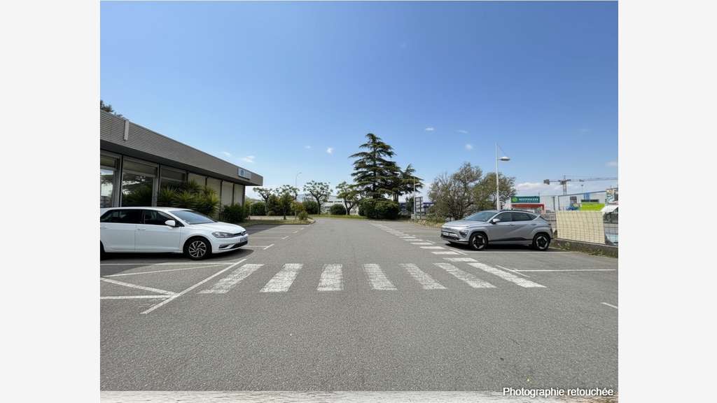 A louer bureaux 404m² zone d’activité La Garde