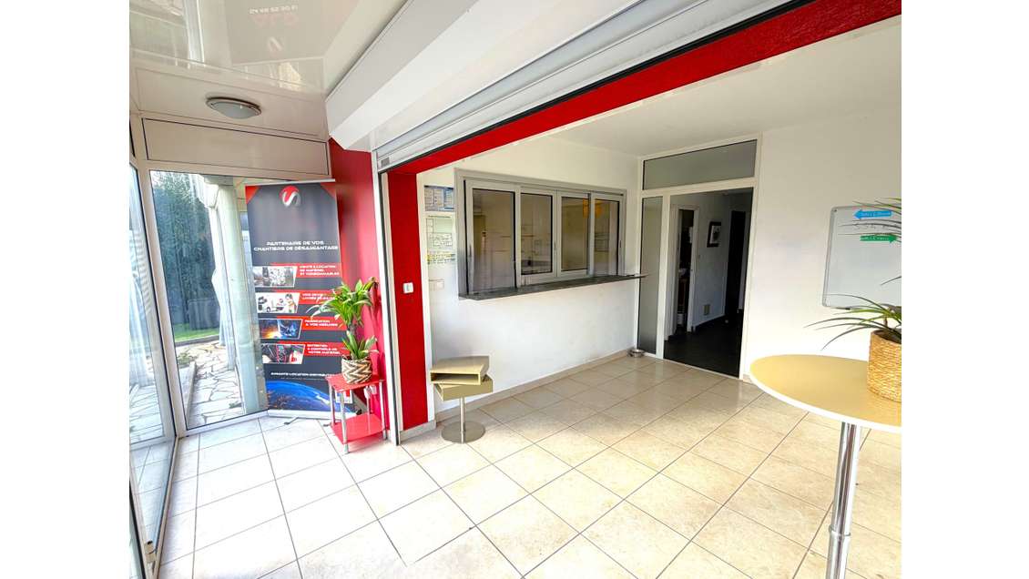 A louer bureaux 280m² en ZI à La Garde